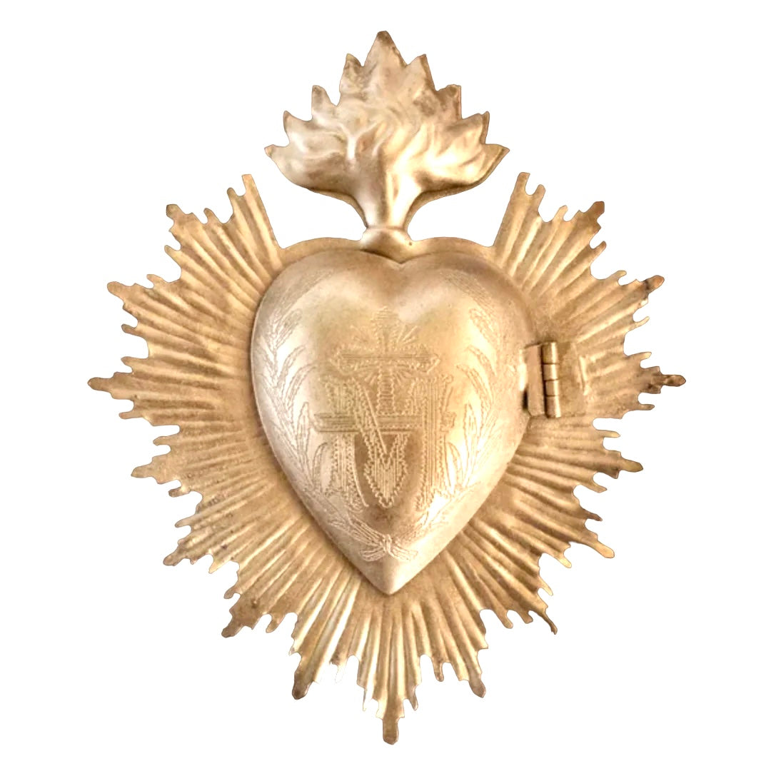 Sacred Heart Vintage Milagro Gold Medallian Ex-voto, Catholic Gift, Heart Flame Ornament, Prayer Box Gold, Catholic Wedding Gift, Catholic Baptism Gift, First Communion Gift, Confirmation Gift, Sacred Heart Of Jesus Decor, ex voto, ex-voto, antique heart