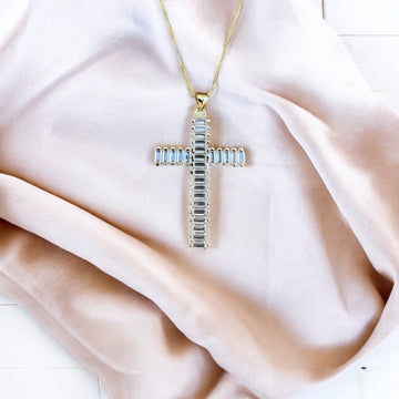 Crystal Cross Pendant Necklace (Waterproof)