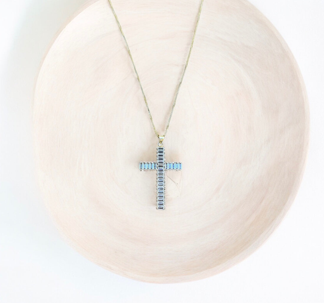 Crystal Cross Pendant Necklace (Waterproof)