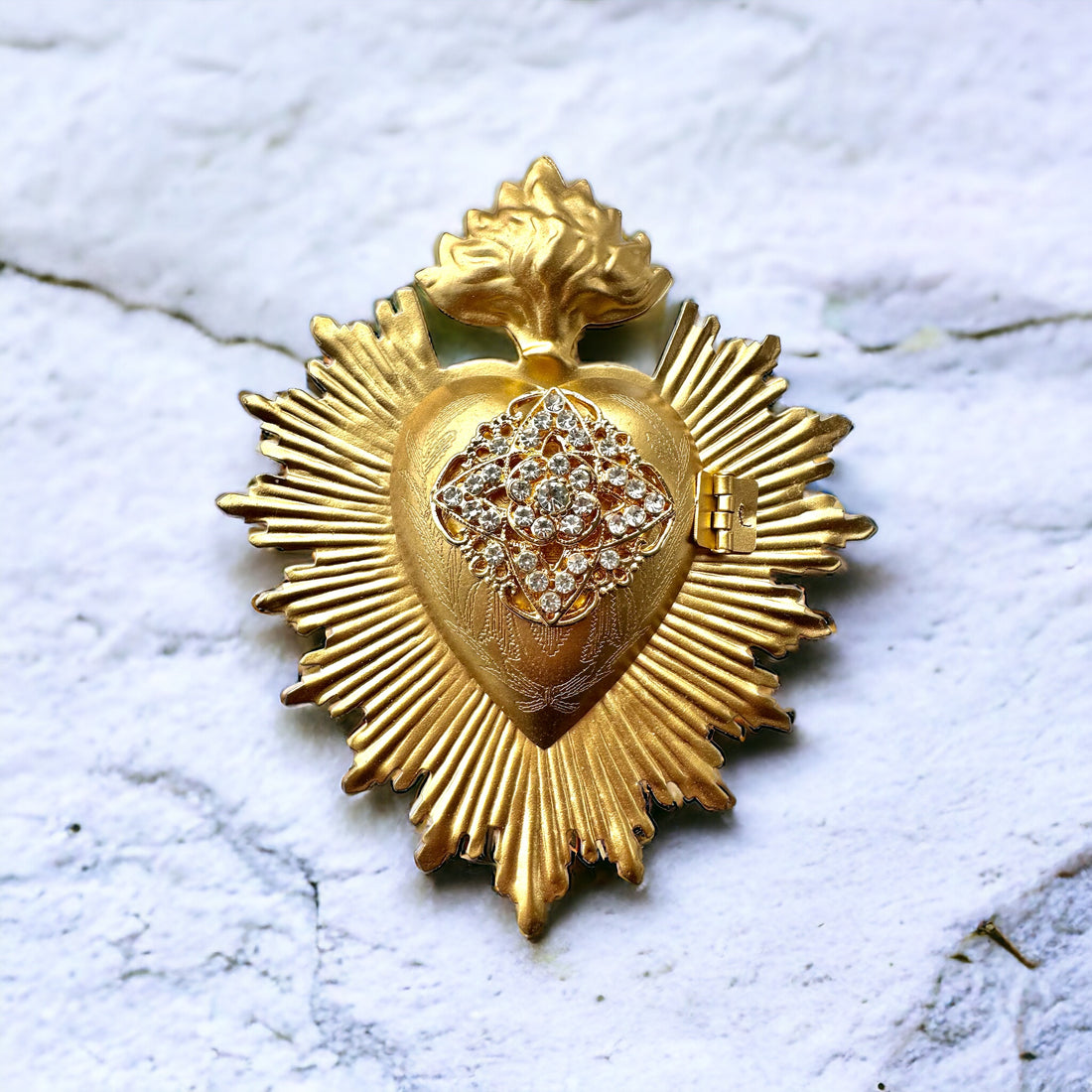 Sacred Heart, Catholic gifts, christian gifts, embellished, gold heart, gold locket, prayer box, gold ornament, heart of jesus, Lent gift, Easter gift