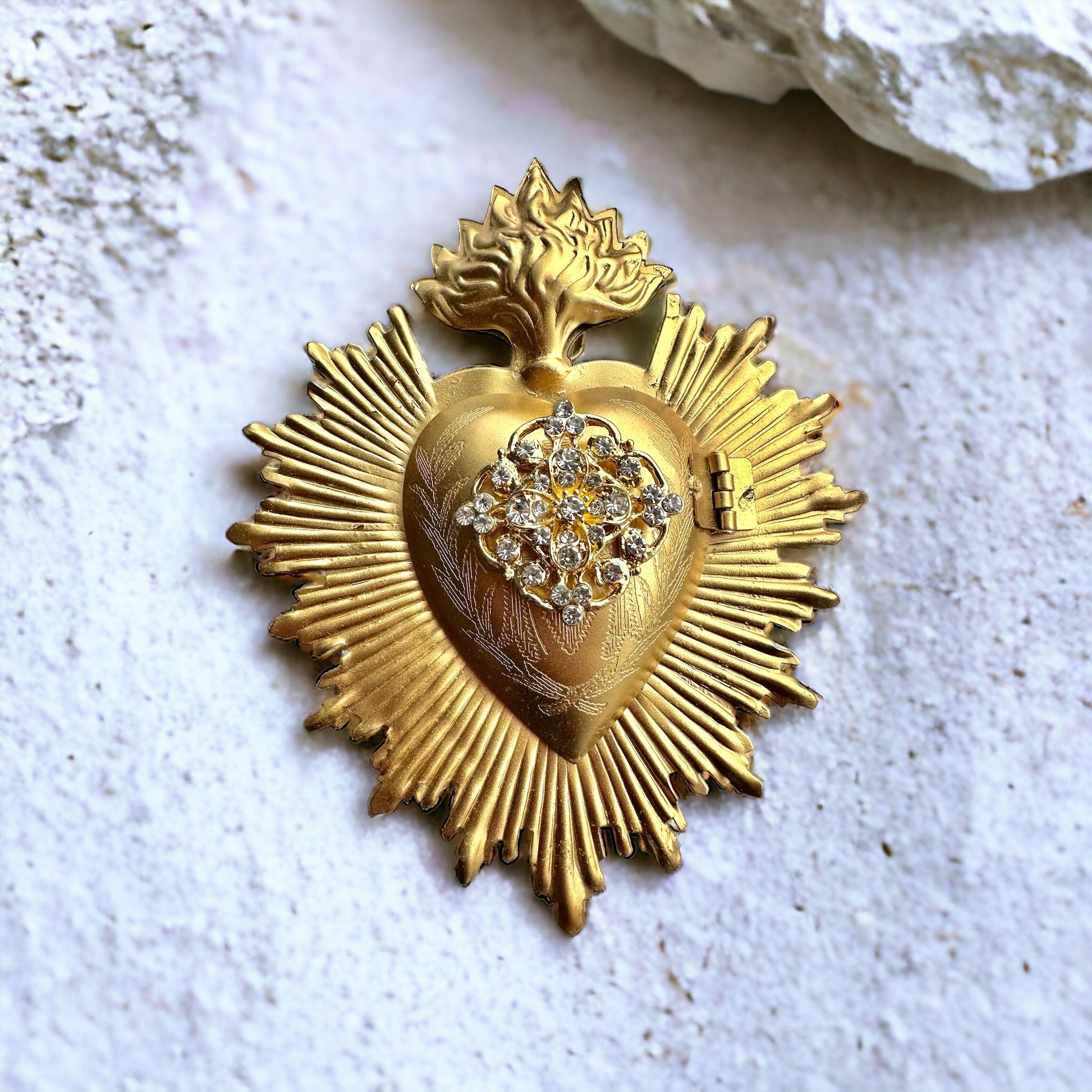 Sacred Heart, Catholic gifts, christian gifts, embellished, gold heart, gold locket, prayer box, gold ornament, heart of jesus, Lent gift, Easter gift