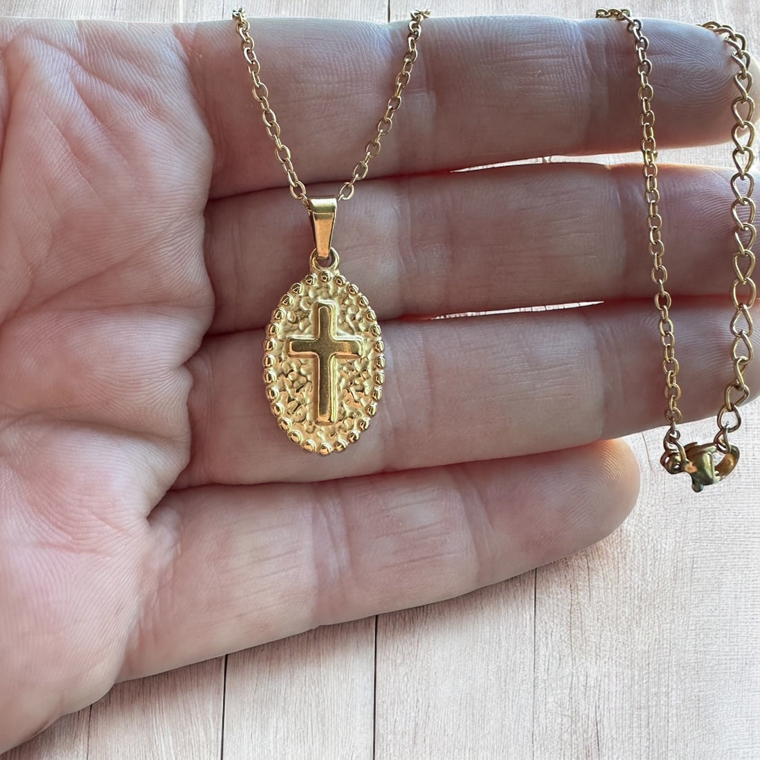 Dainty Gold Cross Pendant Necklace