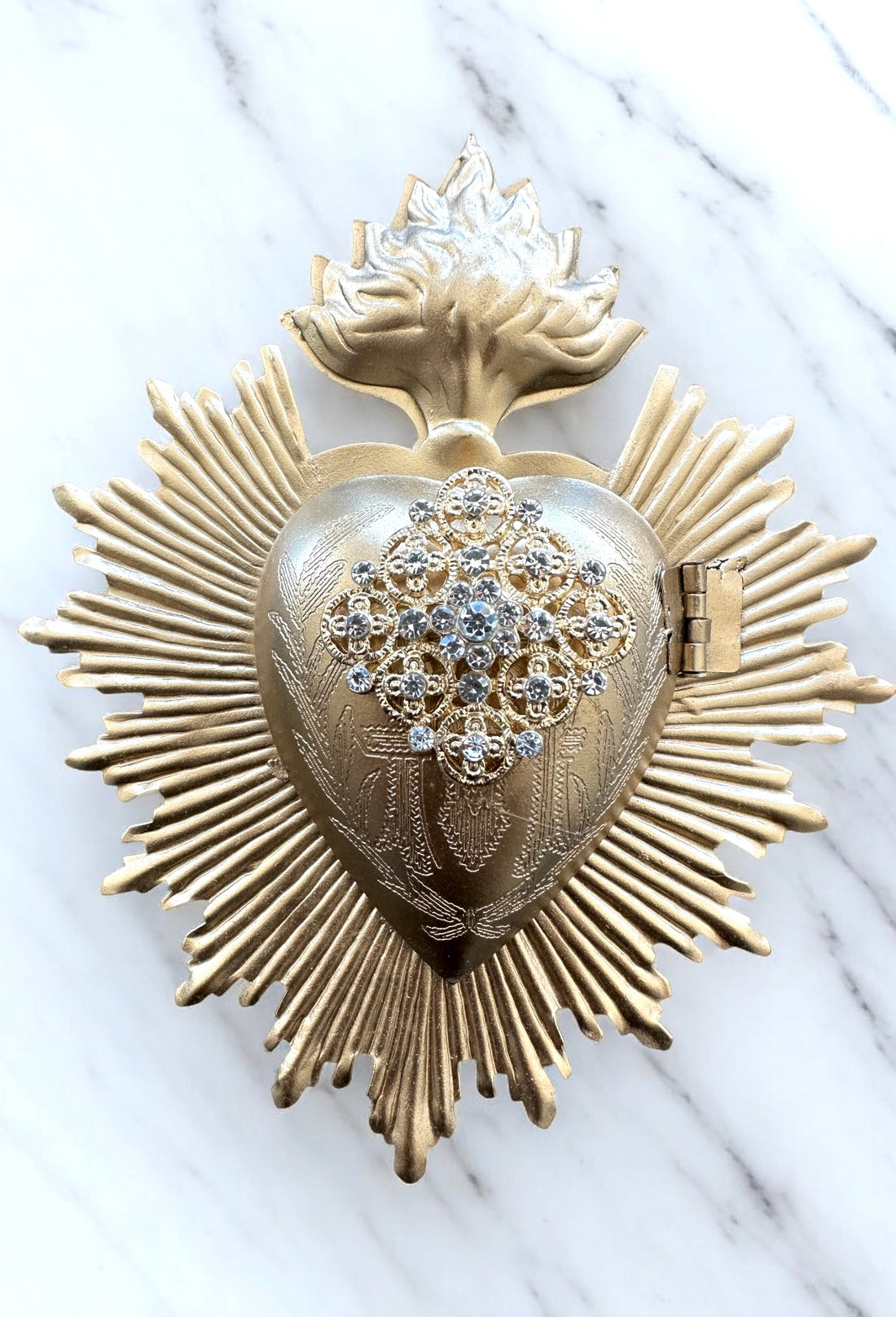 Sacred Heart, Catholic gifts, christian gifts, embellished, gold heart, gold locket, prayer box, gold ornament, heart of jesus, Lent gift, Easter gift